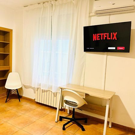 Ch Rayuela Ξενοδοχείο Μαδρίτη Εξωτερικό φωτογραφία